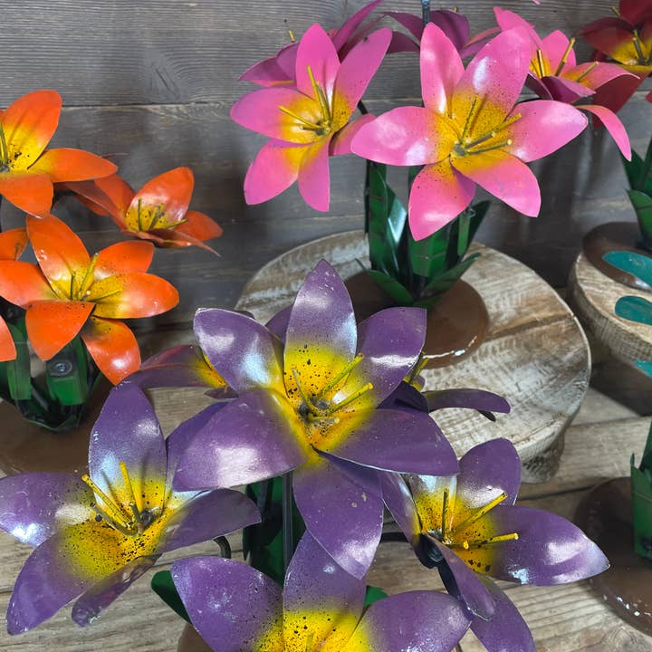 My Amigos Imports - Wholesale Artificial Flowers - Colorful Garden Lillies-Metal-Handmade-14x14-Garden Lilly4