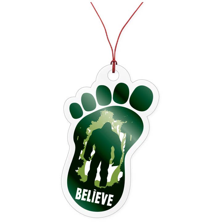 Décoration en forme de pied Bigfoot Believe avec arbres pour la vente par Morris Magnets