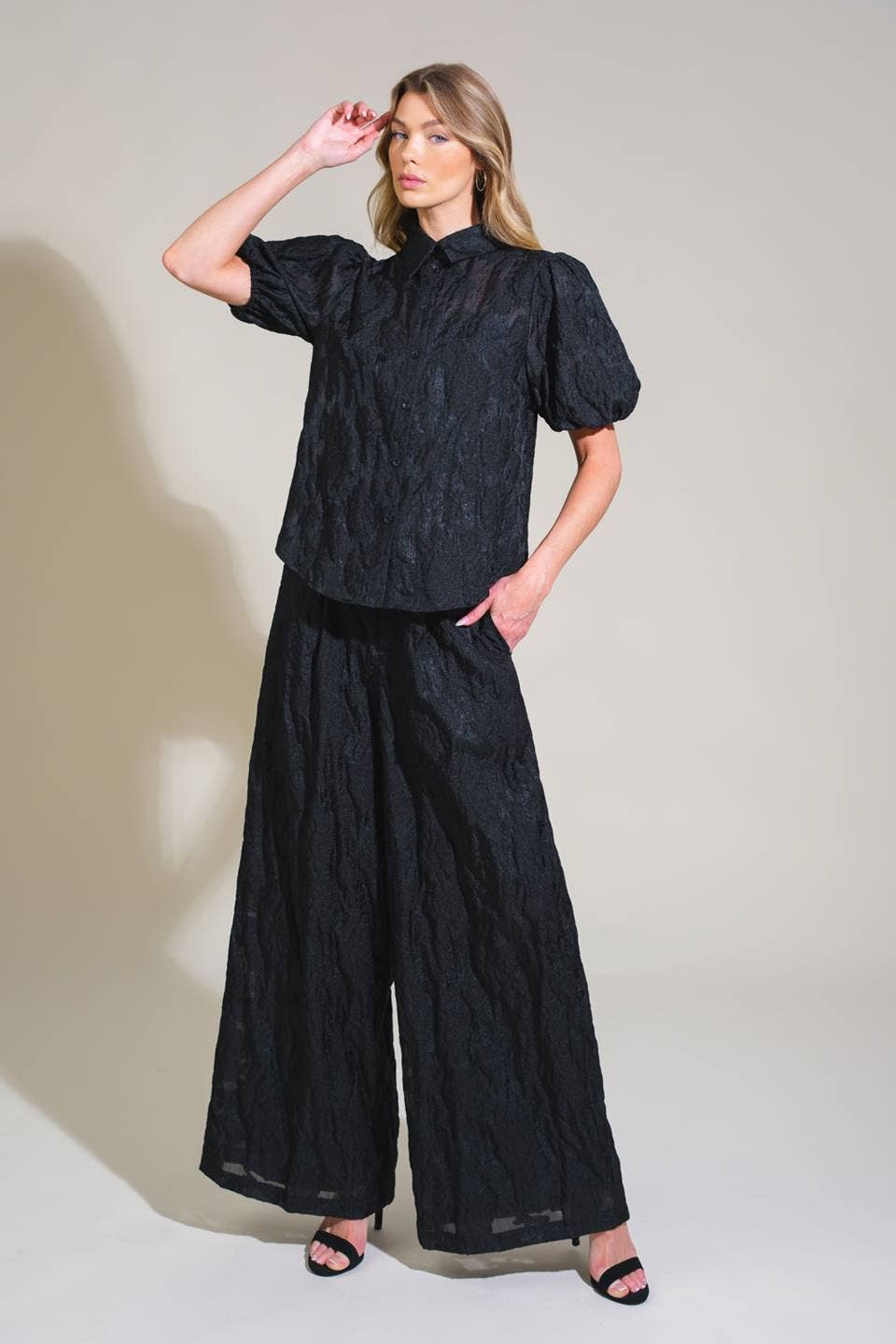 A textured woven top - IT13100 BLACK for wholesale on Faire5