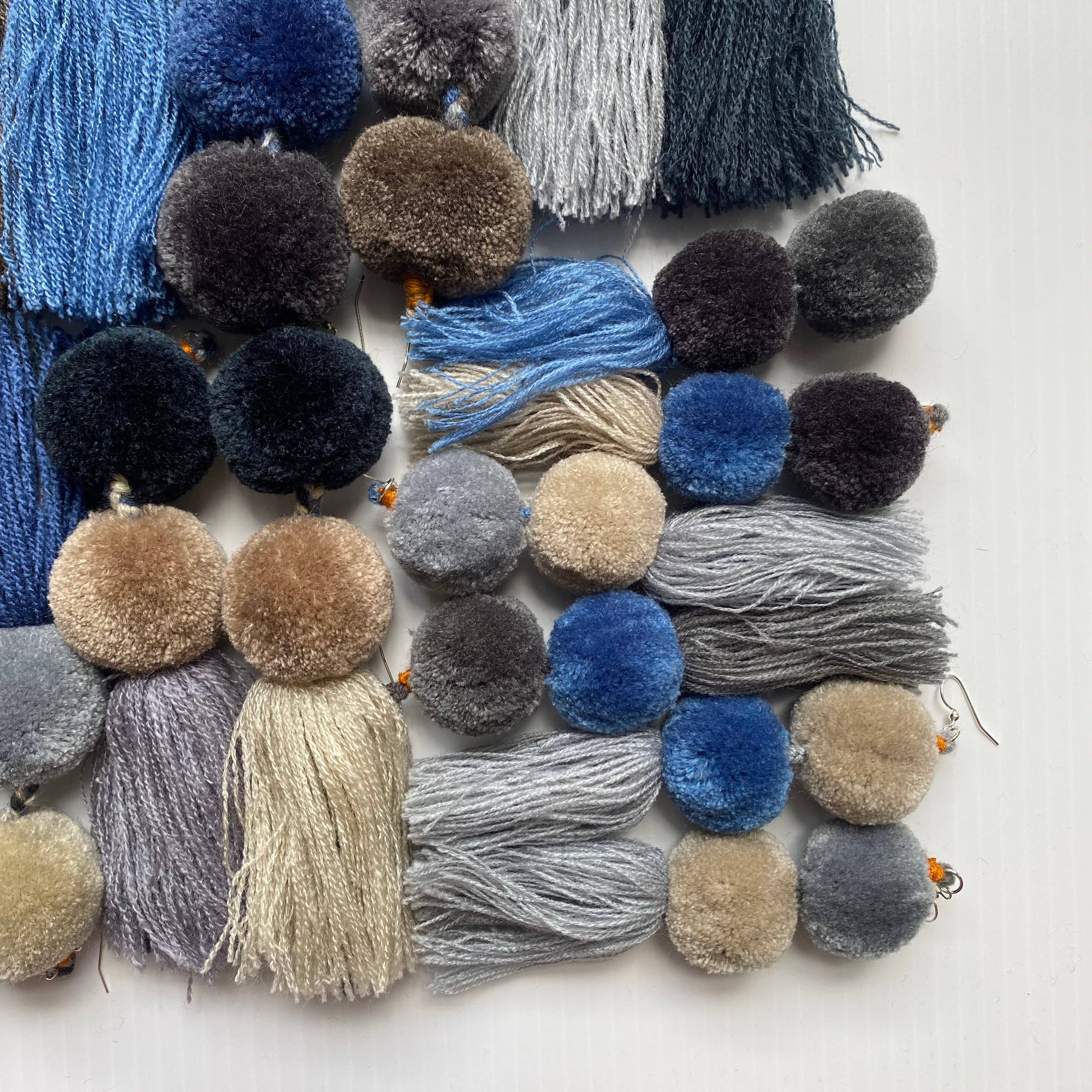 SWIETstuff - Wholesale Dangle Earrings - surprise POMPOM earrings - GRAYS4