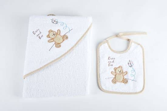 Sandra Adrubau - Wholesale Clothing Set - Baby - Baby bib and hat set on white background with brown teddy bear embroidered design0