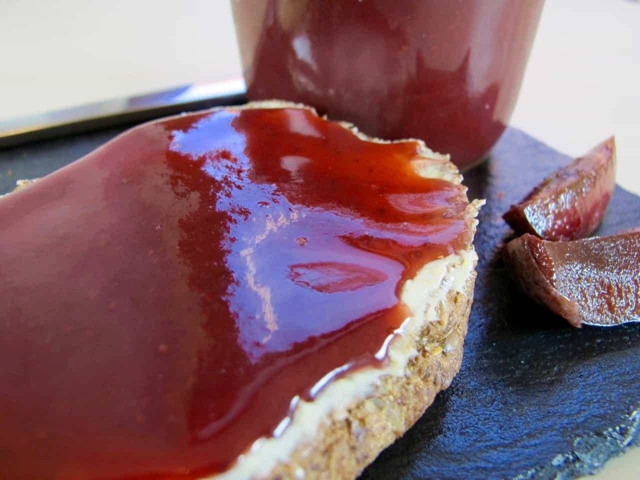 Simply Keto - Wholesale Jam/Jelly - Plum fruit spread with erythritol 230g1