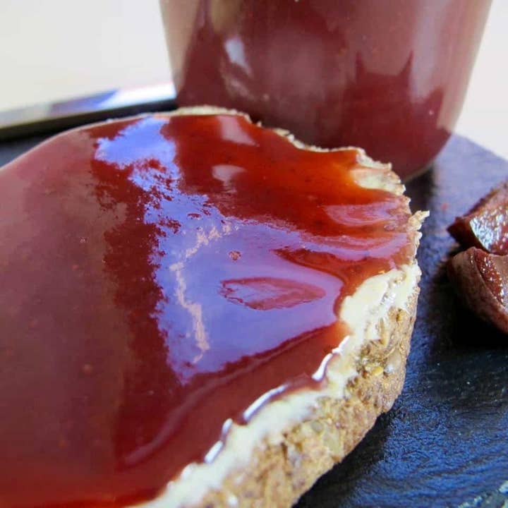 Simply Keto - Wholesale Jam/Jelly - Plum fruit spread with erythritol 230g1