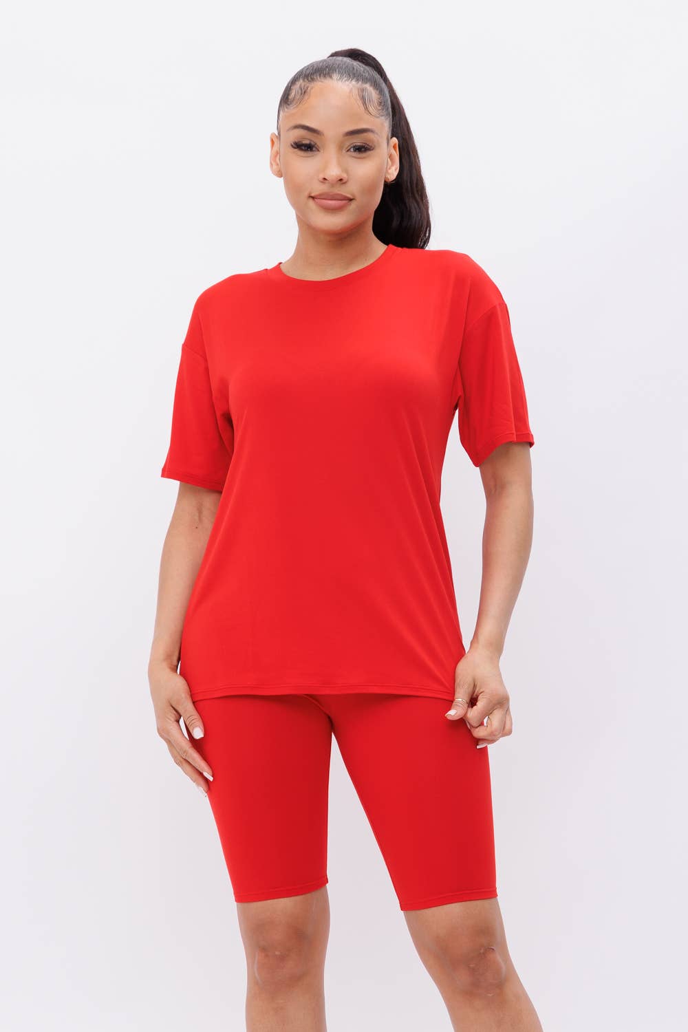 Julia by LoveJ - Vendita all'ingrosso Completo loungewear - Donna - Set di pantaloncini da bici con scollo tondo spazzolato2