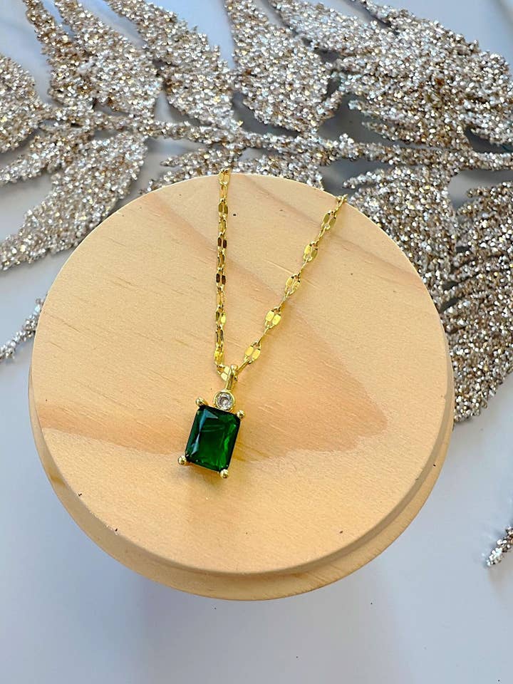 Collana con pendente verde per la vendita all'ingrosso da parte di TLD Designs