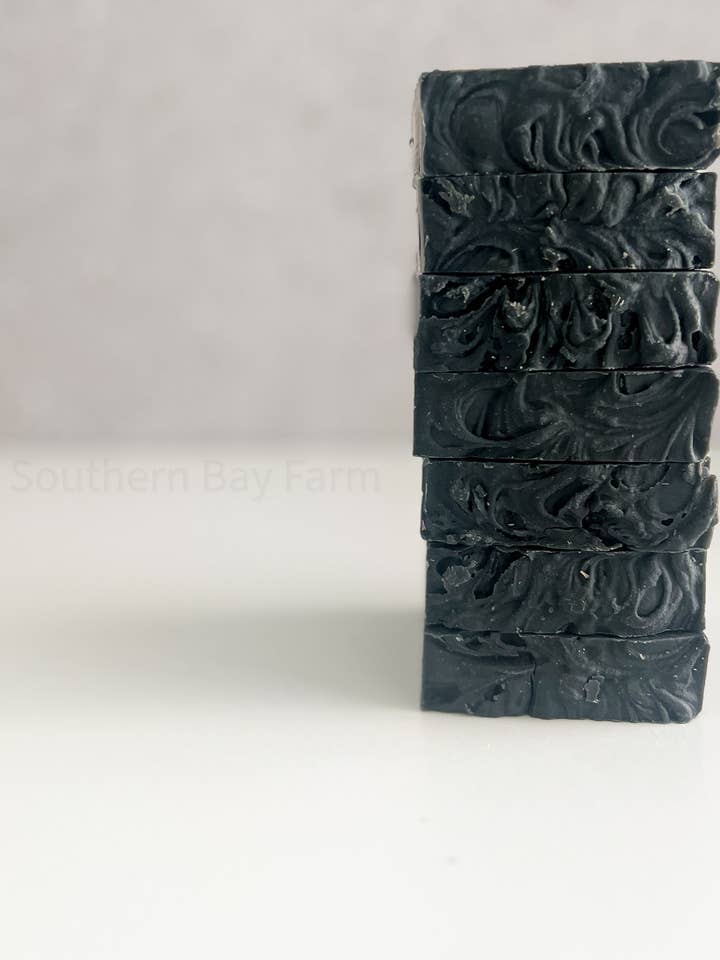 Savon au charbon actif pour la vente par Southern Bay