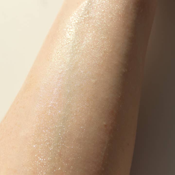 Miss Violet Lace LLC - Wholesale Body Glitter/Shimmer - Coconut Shimmer Body Oil // White Coconut