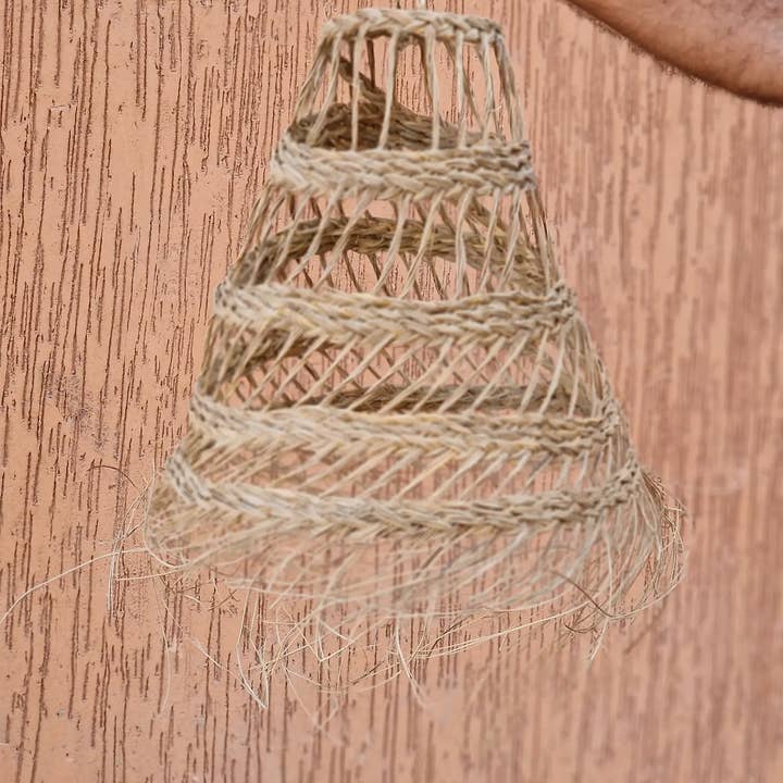 martitec – wholesale Ljuskrona/hängande ljus – Flätad taklampa i naturlig palmfiber - Upphängning