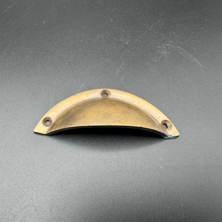 Bronze Betty - Wholesale Knob/pull - Convex Arc Brass Cup Pull, 9cm