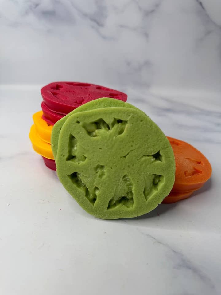 Tranche de tomate fondante pour la vente par LitwLilit