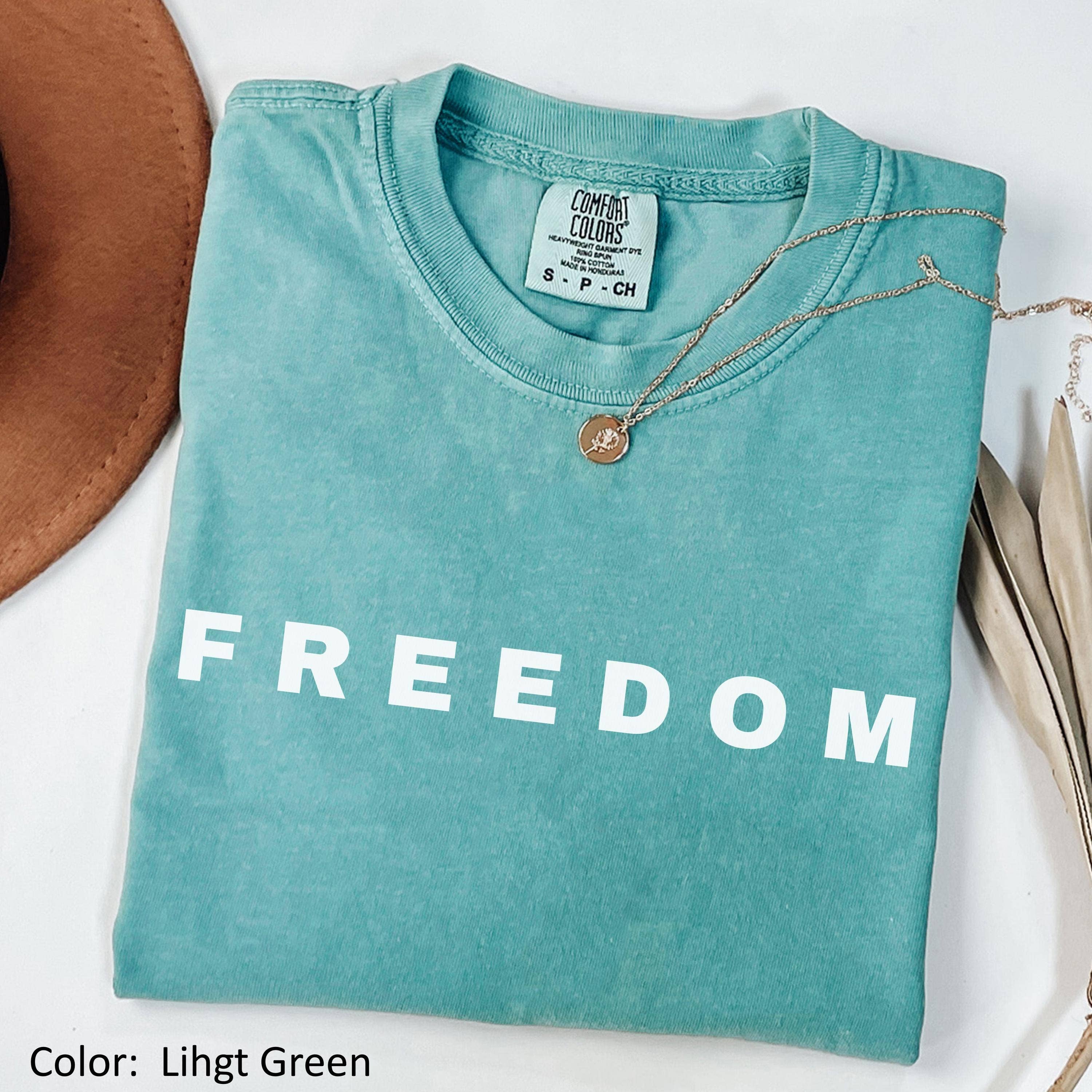 ClevorFit - Vente T-shirt à imprimés – unisexe - T-shirt Charlie Kirk Freedom Comfort Colors, Pull Charlie Kirk2