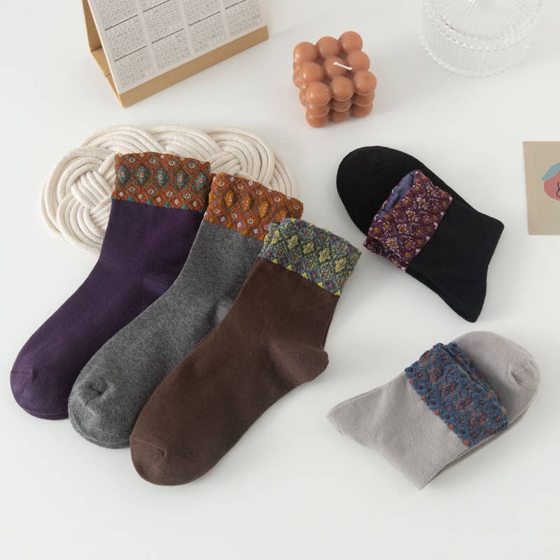 Tourtiwi – Engroshandel Strømper - Dame – Kvinders retro farveblokkerede blomstrede enkle mellemstrømper11