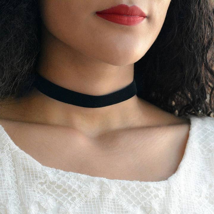 Sweet Romance Jewelry - Vendita all'ingrosso Girocollo/collier - Collana Girocollo in Velluto Nero N1482