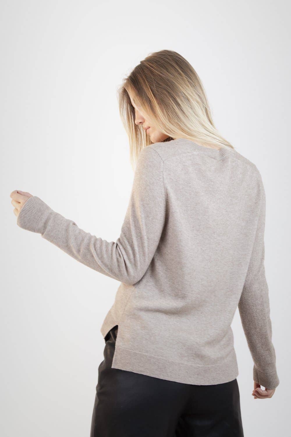 Treasure Atelier Copenhagen - Wholesale Knit Sweater - Women's - Mariluz Jumper - Biege5