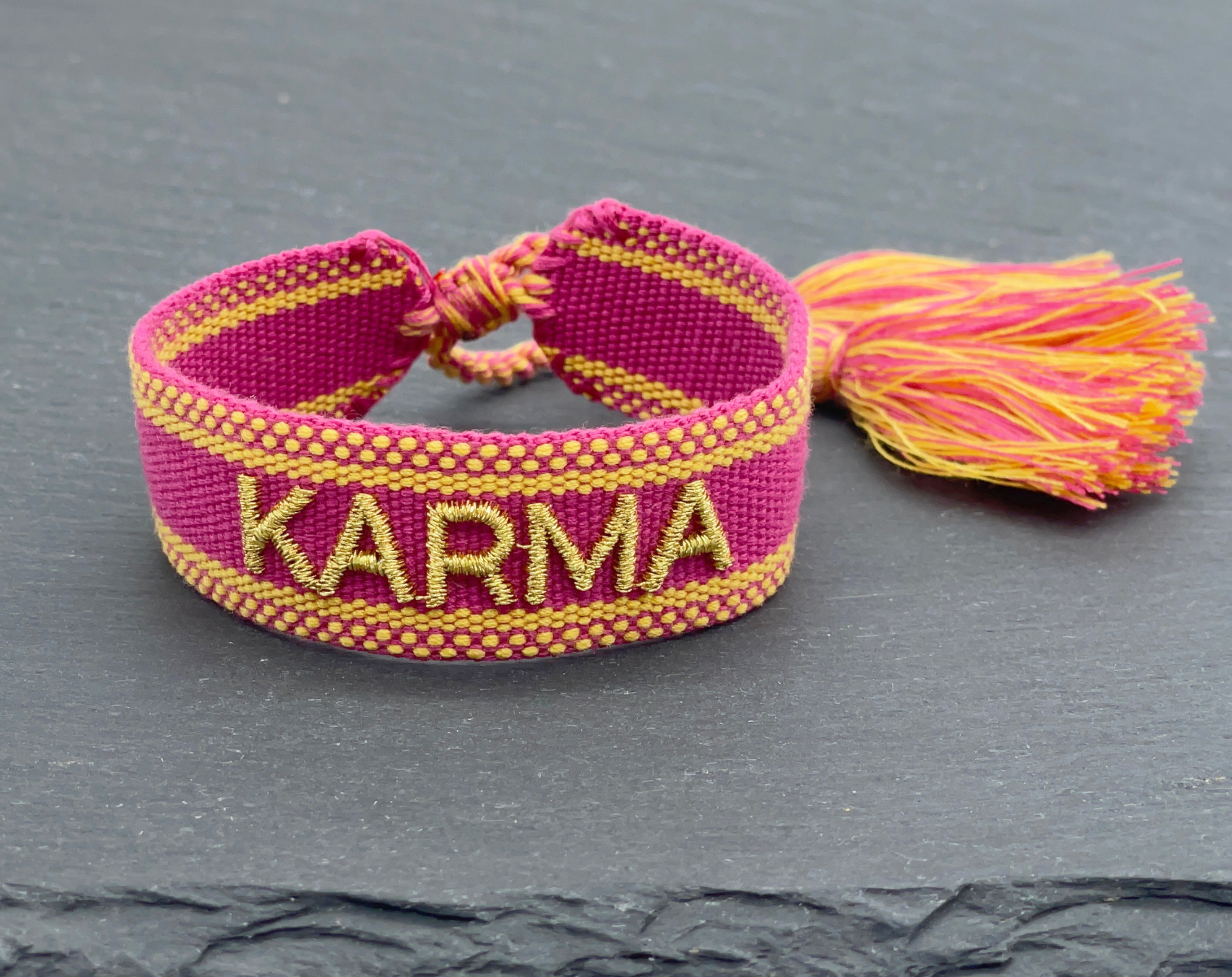 Parsley & Pepper – Engroshandel Flettet armbånd – KARMA statement-armbånd vævet og broderet4