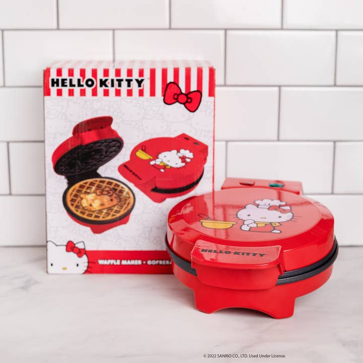 Uncanny Brands - Wholesale Kitchen Appliance - Uncanny Brands Hello Kitty Waffle Maker2