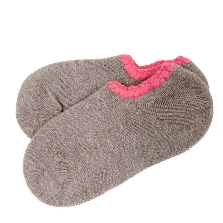 CHERRYSTONE - Wholesale Sock Slippers - Women's - Handcrafted Wool Slipper Socks | Grips | Classic Colors | M