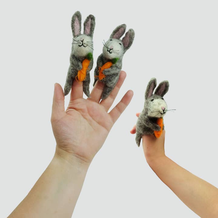 Fingerpuppen - Grauer Hase für den Großhandel von The Winding Road