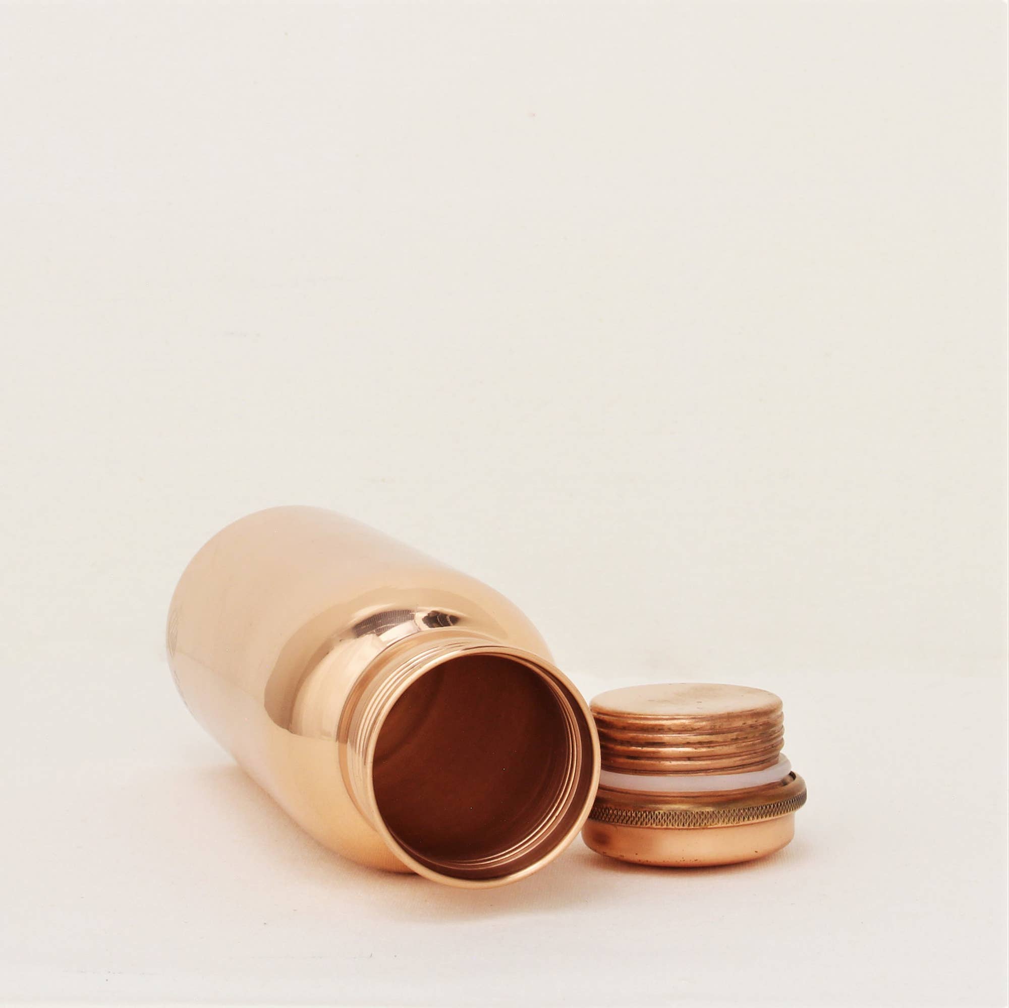 Vriksha Homeware - Wholesale Water Bottle - Art Engraved 100% Pure Copper Water Bottle - 650 ml4