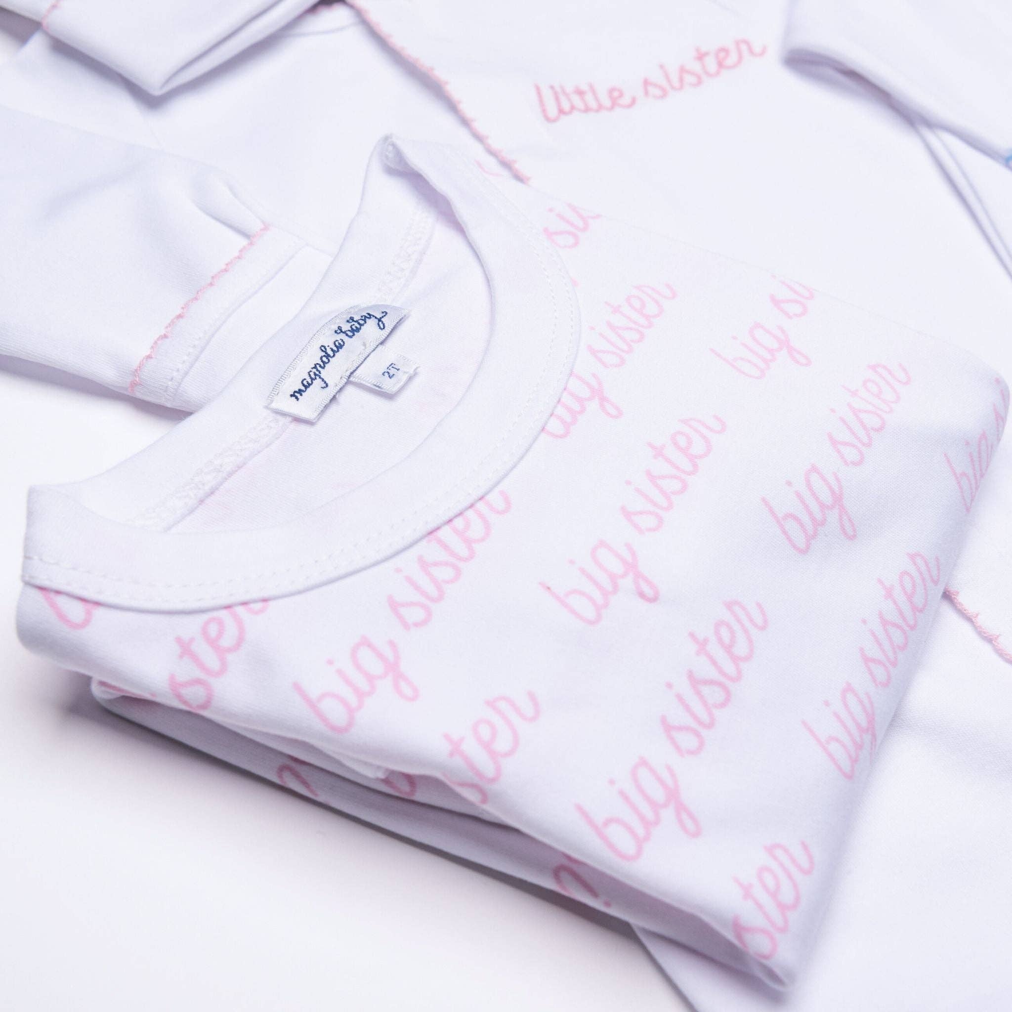 Magnolia Baby – wholesale Pyjamasset - Barn – Big Sister Print Lång Pyjamas2