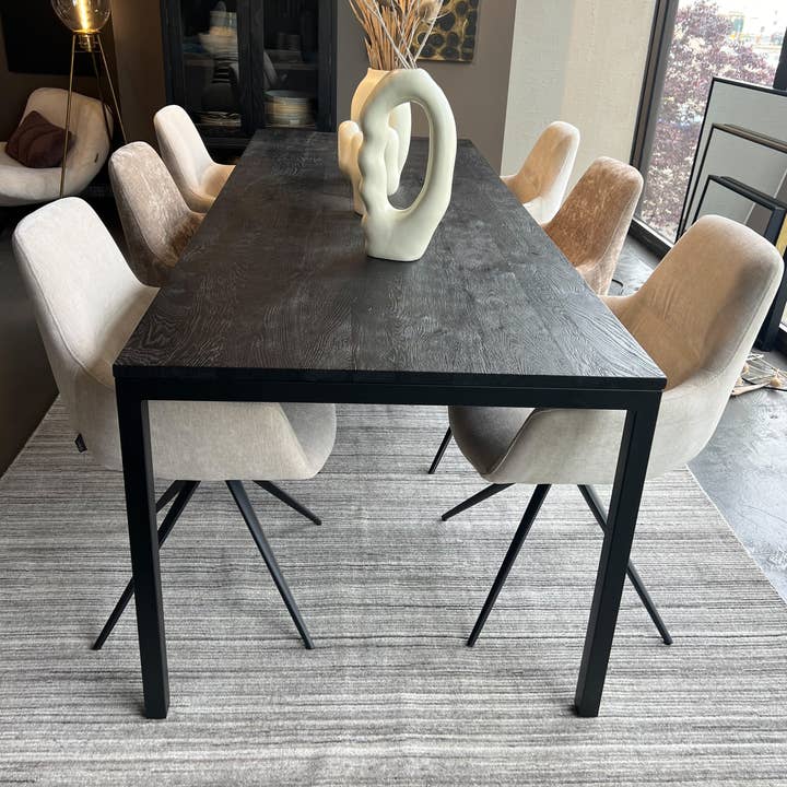 Lemarins rug for wholesale by Carpet Scene