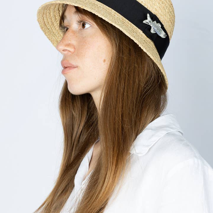 Aéle Paris - Wholesale Brooch - EMBROIDERED BROOCH IN THE SHAPE OF A SARDINE - SARDIE 1