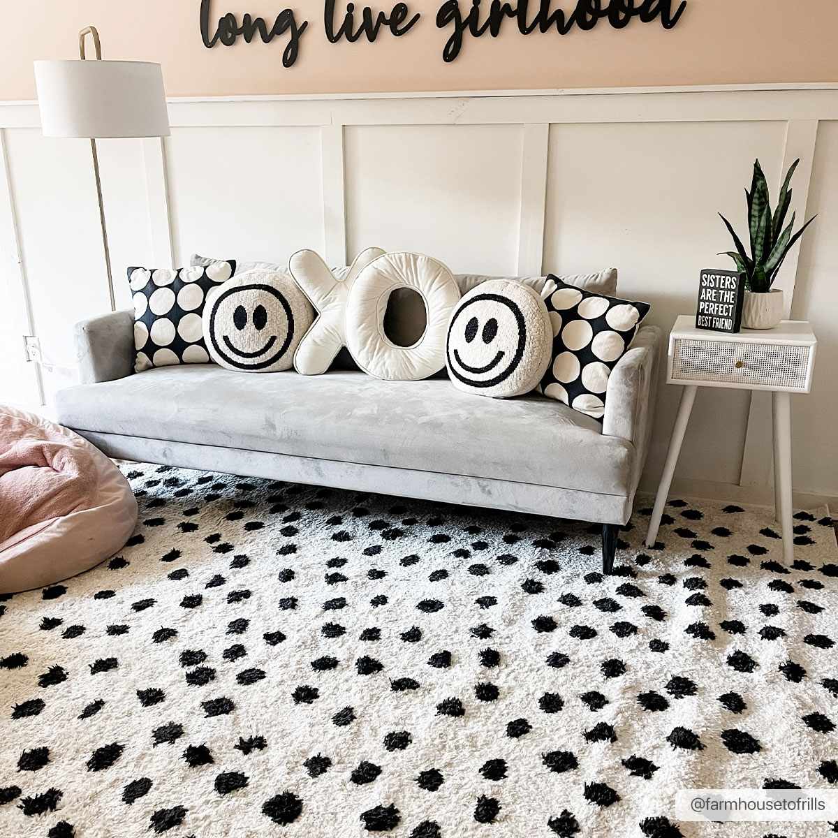 Hauteloom - Wholesale Area Rug - Cansu Black & White Dotted Area Rug0