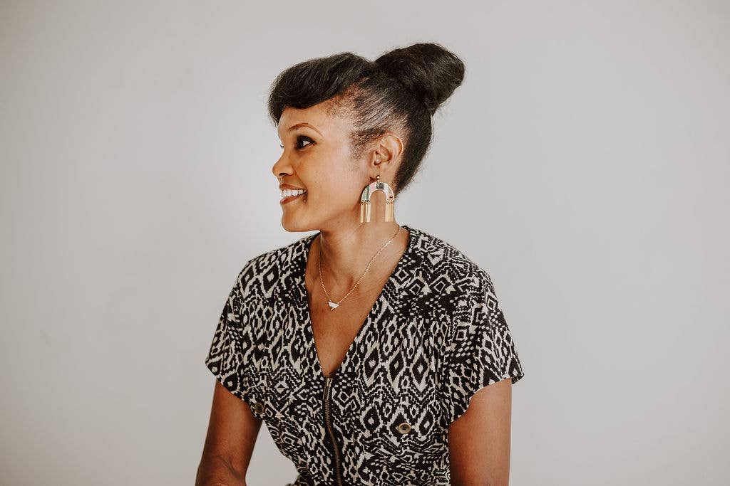 Crown & Heart - Vendita all'ingrosso Orecchini pendenti - Orecchini a righe con nappe3