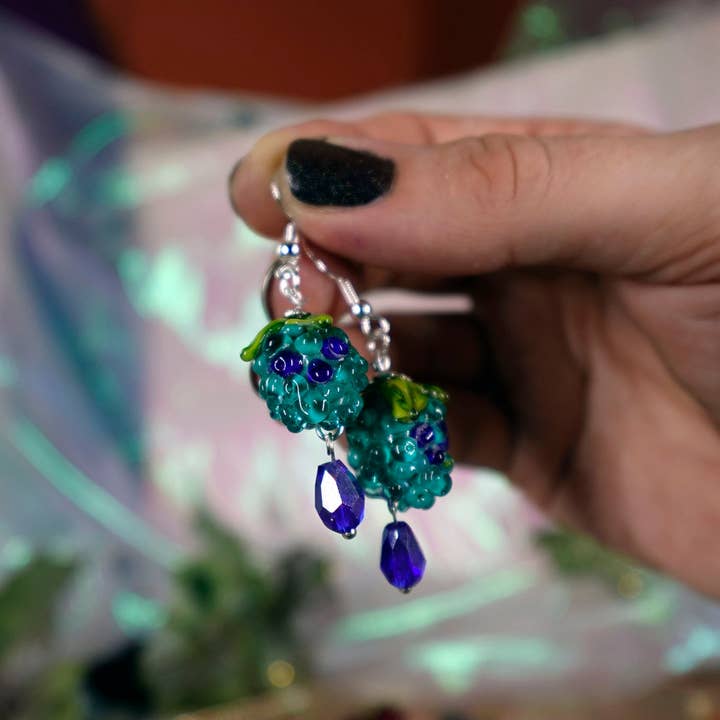 Tia Kinsman - Wholesale Jewelry Set - Skullberry Earring Sets4