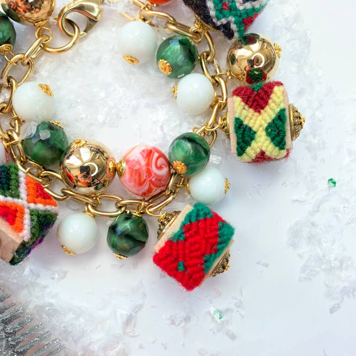 Lenora Dame - Wholesale Charm/Dangle Bracelet - Family & Friends Holiday Charm Bracelet