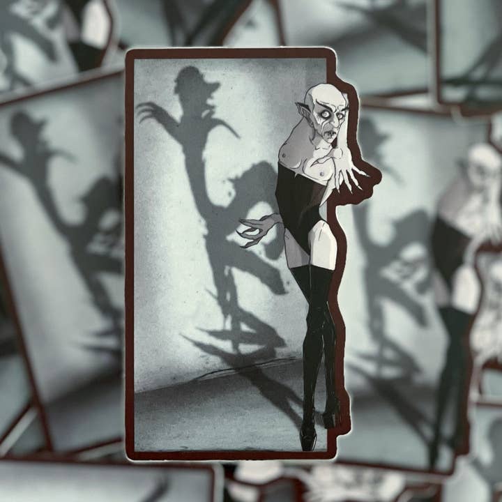 Adesivo in vinile Yaaaaasferatu HalloQueen per la vendita all'ingrosso da parte di Thwwip Stickers