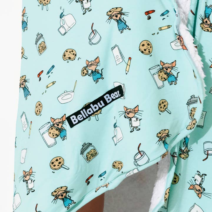 Bellabu Bear - Wholesale Bedding Blanket - Kids & Baby - If You Give a Mouse a Cookie Christmas Bamboo Blanket
