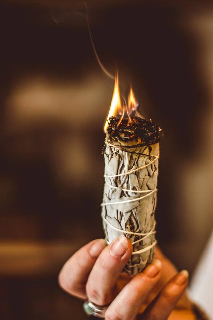 Mindful Living Co. - Wholesale Sage Bundle - White Sage Smudge2