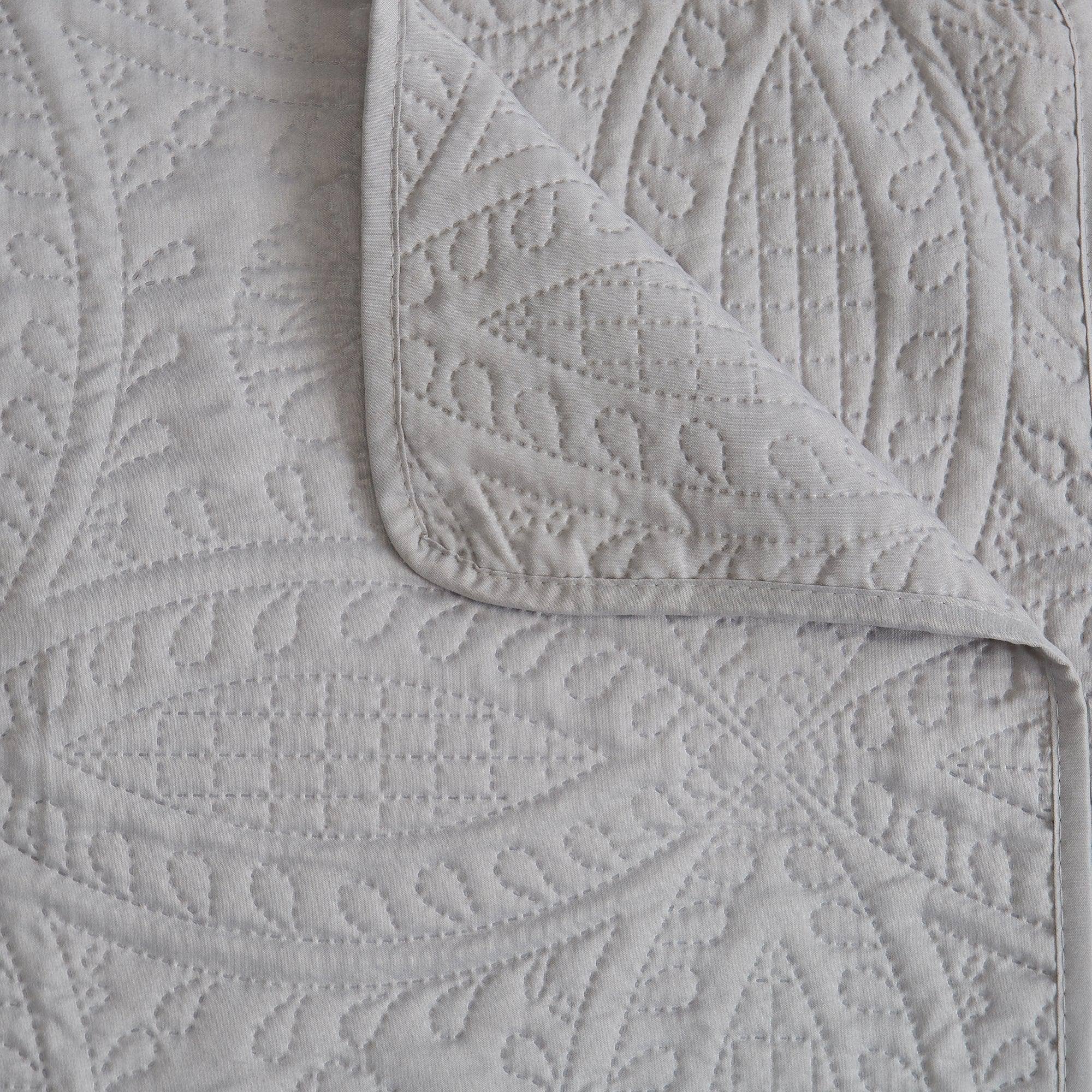 BH Collective - Wholesale Bedding Set - Oversized Quilt & Sham Set - Medallion Stitch - Clara23