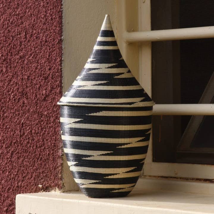 Villages Wholesale - Wholesale Basket - Traditional Rwandan Peace Basket (2 Patterns)4