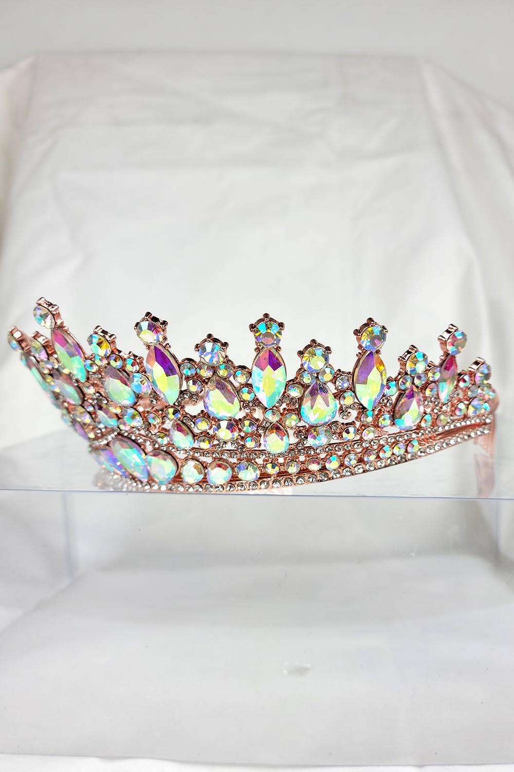 Chicas - Wholesale Tiara - Women's - One Size Fits All Tiara With Jewels HT93239