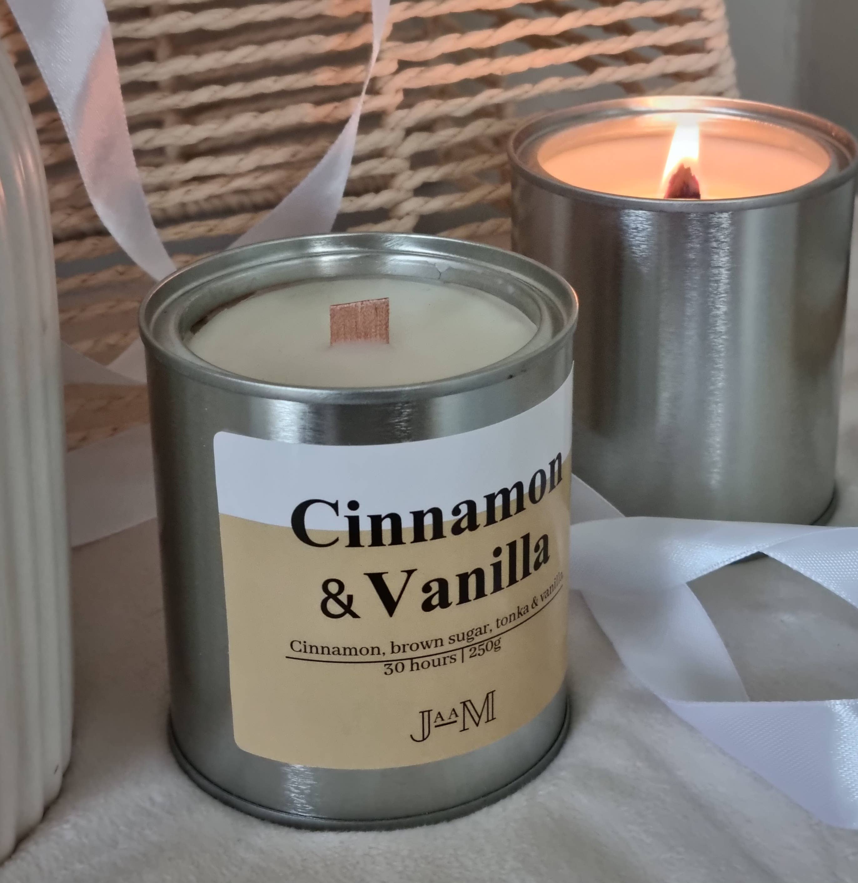 JaaM – wholesale Jar/filled candle – Cinnamon & Vanilla Wood Wick Candle In Metal Tin Crackle Wik1