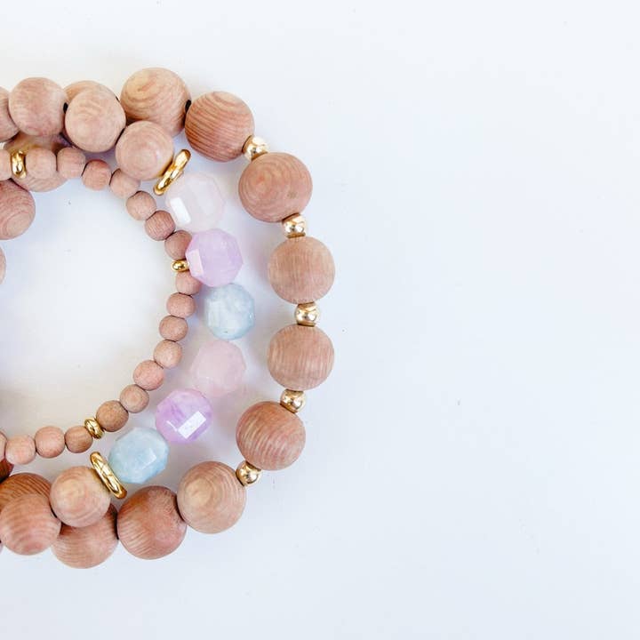 Pile Seascape pour la vente par Waves and Stone