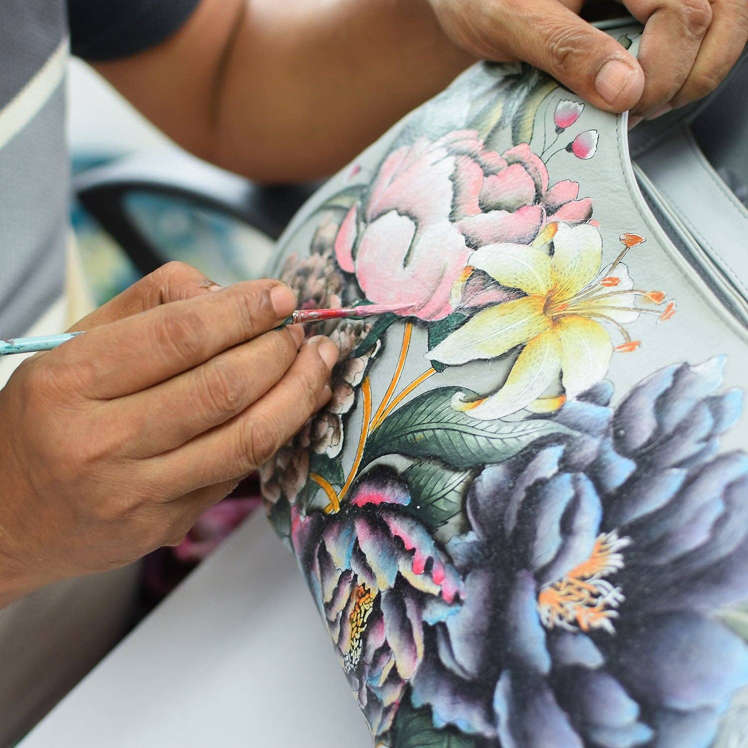 Anuschka | Vanya Lara (USA) - Wholesale Wallet - Women's - Checkbook Cover - 10564