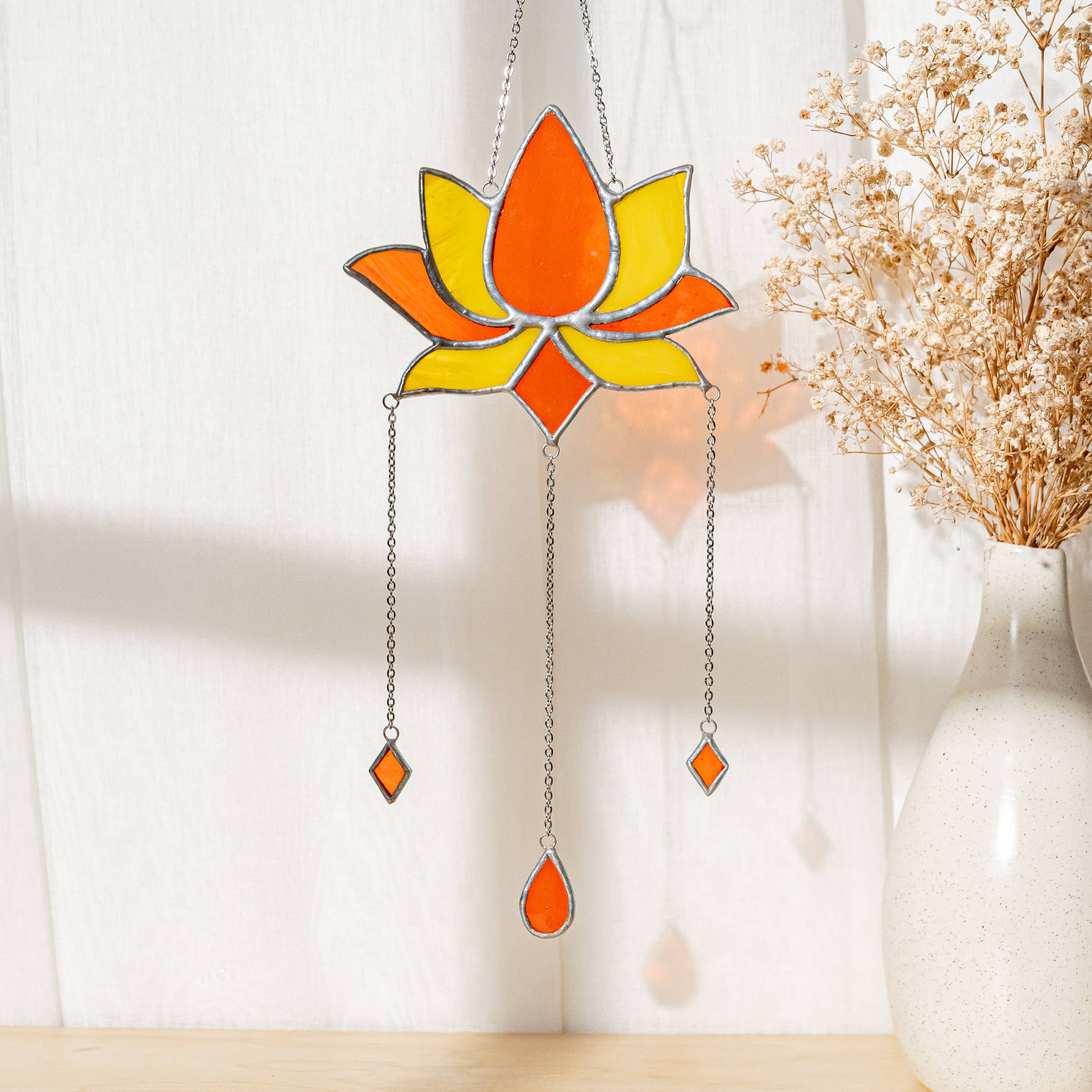 MondoBellissimo - Wholesale Suncatcher - Lotus Stained Glass Art F168
