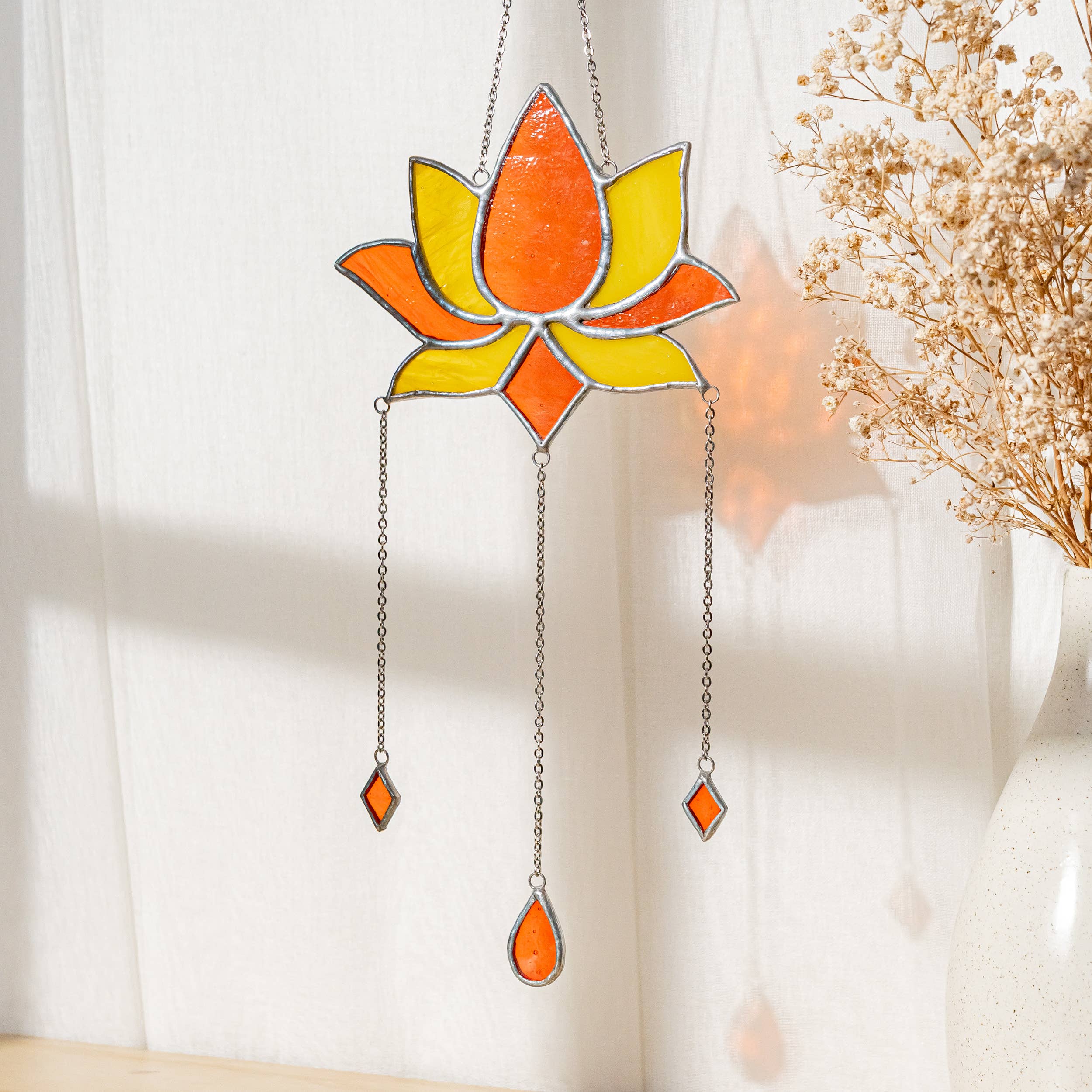 MondoBellissimo - Wholesale Suncatcher - Lotus Stained Glass Art F169