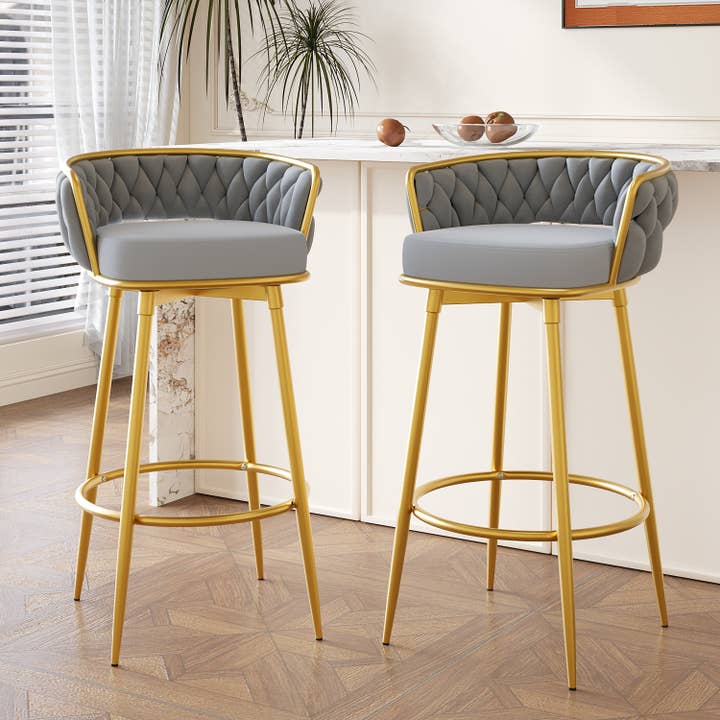 Ensemble de 2 tabourets de bar pivotants gris avec dossier tissé pour la vente par 39F Inc.