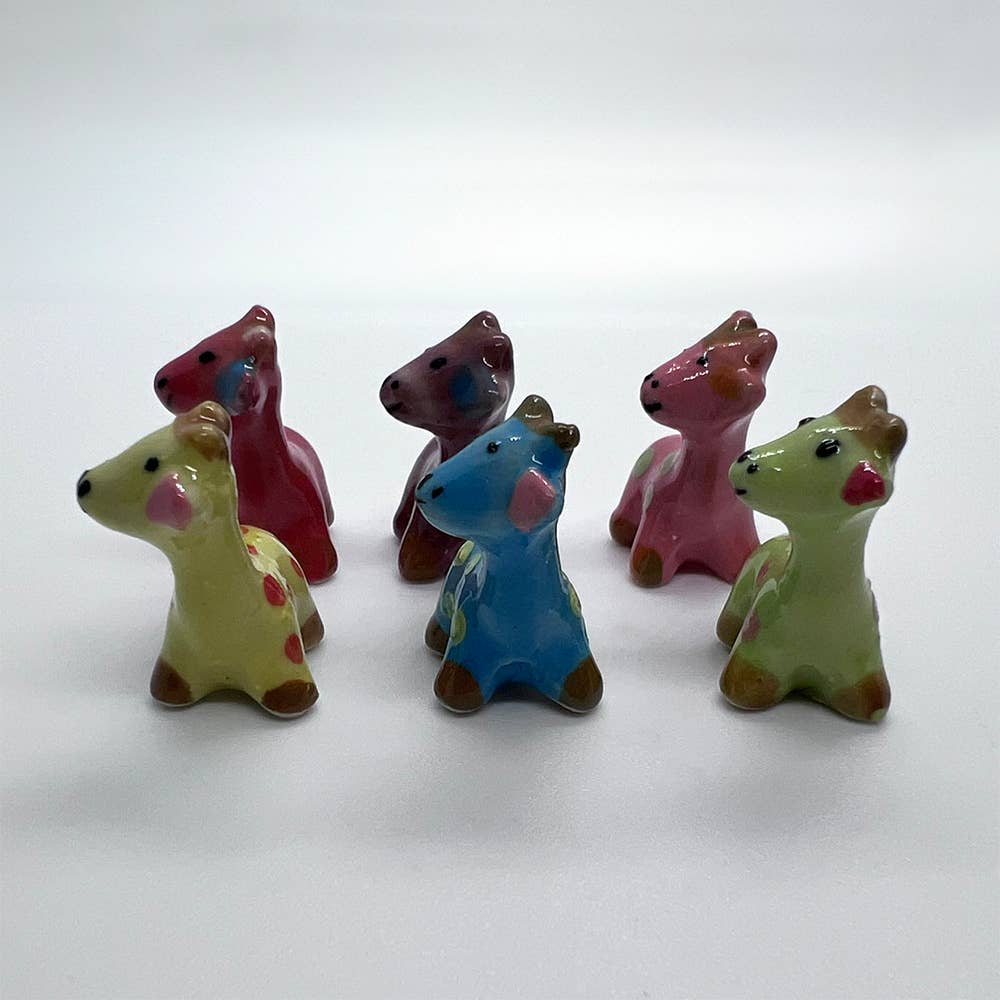 VIE - Wholesale Decorative Figurine - Mini Ceramic Figurine, Assorted Colour, Approx. 2cm73
