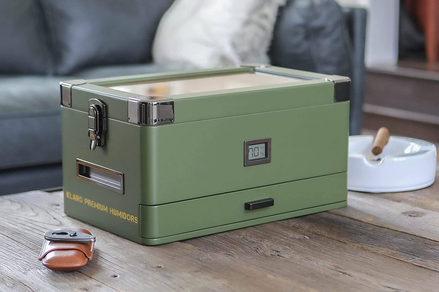 Case Elegance - Wholesale Humidor/Cigar Accessory - Military Glass Top Humidor1