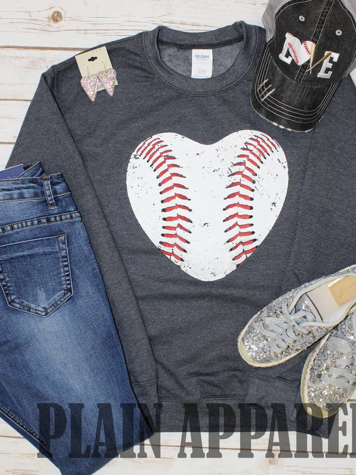 Plain Apparel Tees – wholesale Graphic sweatshirt – Women’s – Baseball Heart Sweatshirt0
