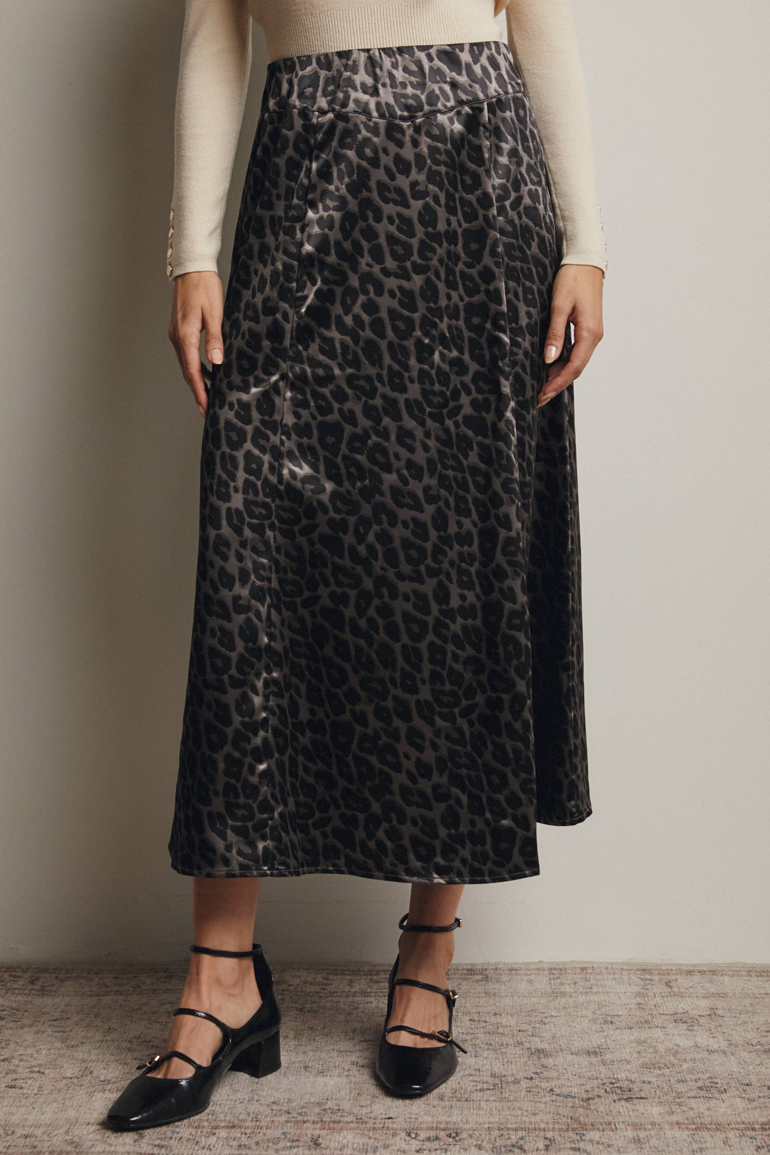 Forte - Wholesale Skirt - Women's - Leopard Print Satin Midi Skirt FSK00073