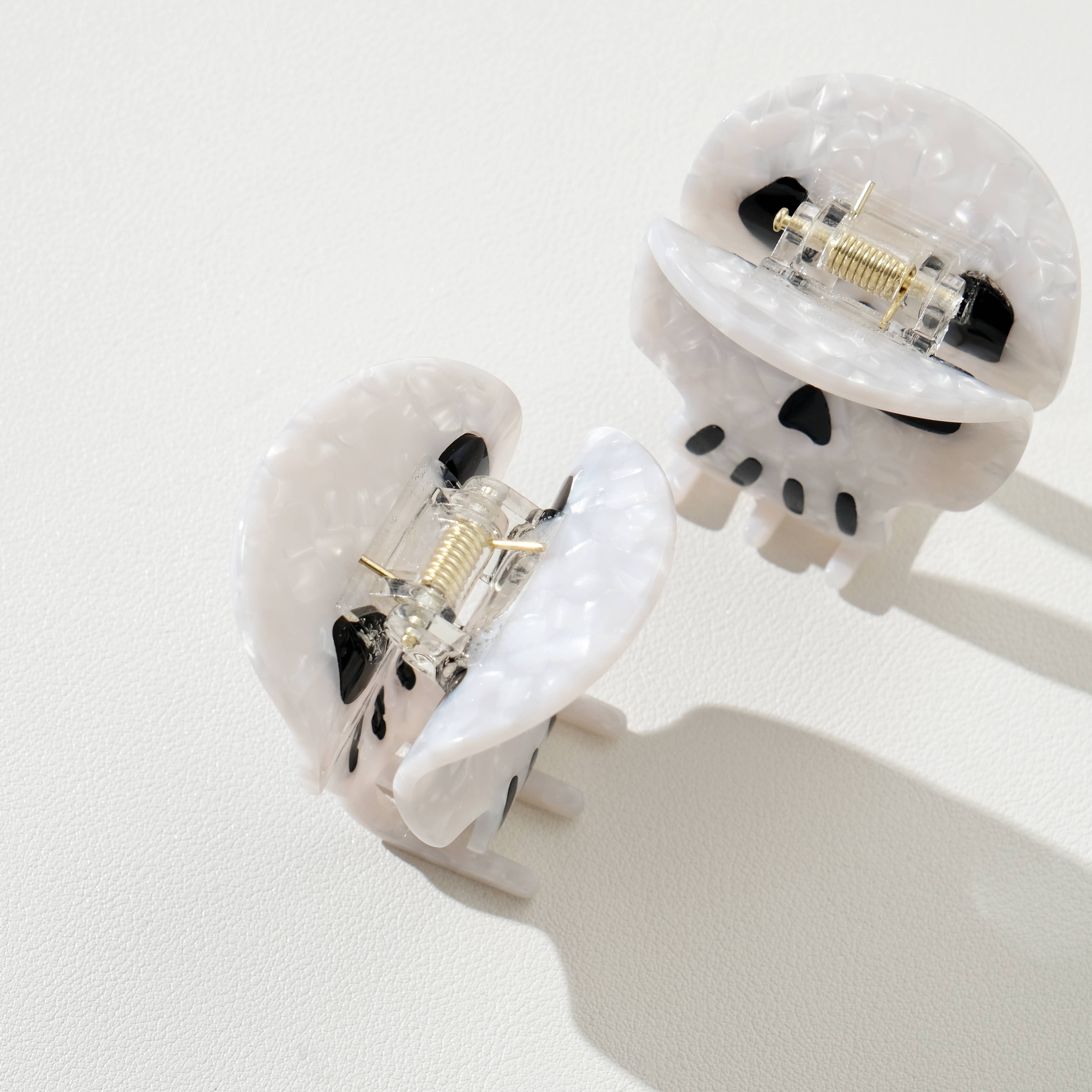 Adorro – Engroshandel Hårspænde - Dame – Uhyggelig kranie kloklip4