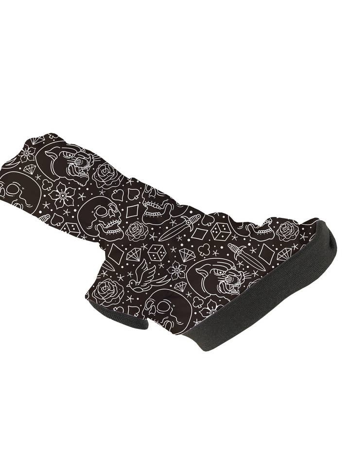 Fishikii Hoodie for Dog B&W Old School | COAT-DOG.06 for wholesale by Fishikii