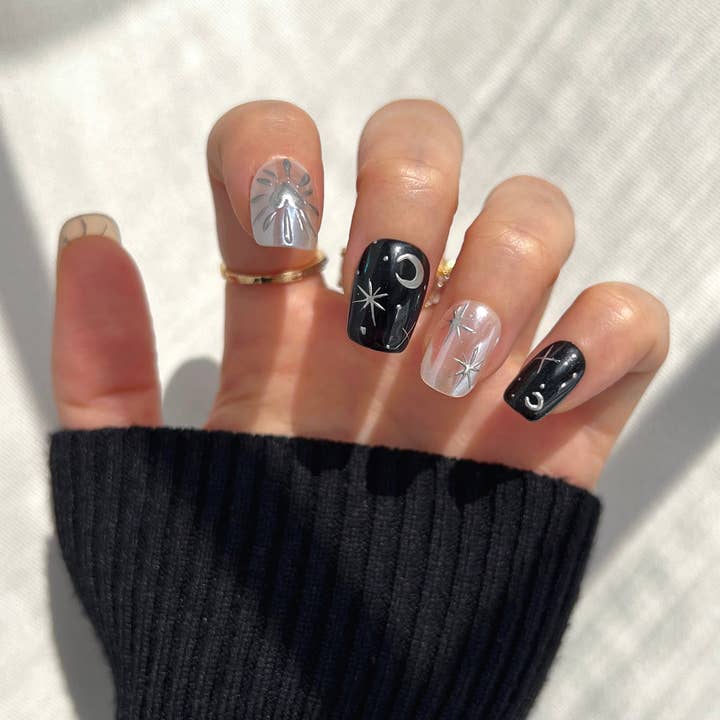 VIAI Beauty - Wholesale Press-On/Fake Nails - Monochrome Eclipse | Pro Handmade Gel Nails4