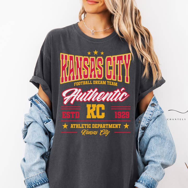 Eksklusivt design Kansas City Chiefs NFL Comfort Colors for engroshandel hos Chantely Lace